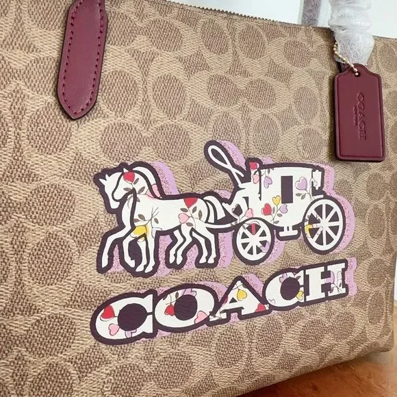 NWT Coach Fiona Zip Tote Bag In Signature Canvas With Horse And Carriage Print - Picture 2 of 7